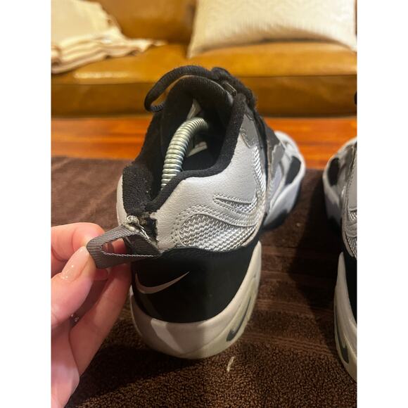 Nike Air Max Speed Turf GS Basketball Shoes Wolf Grey/Metallic Silver Kids 6.5Y - Picture 6 of 8